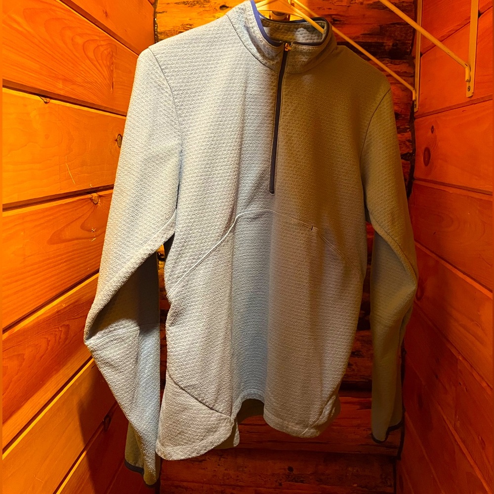 Athletic quarter zip